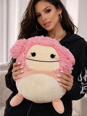 5/$25 ✨ 16in Brina Squishmallow